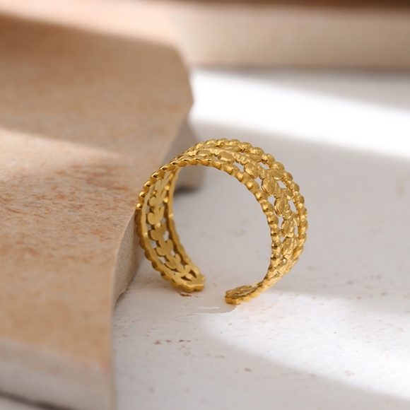 Designer Leaves Adjustable Ring - Picture 3 of 7